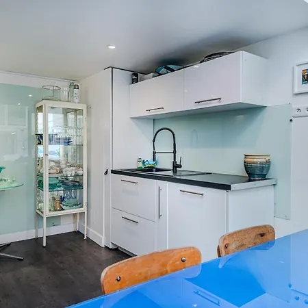 Modern Loft Near