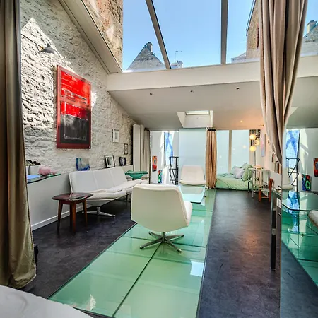 Modern Loft Near